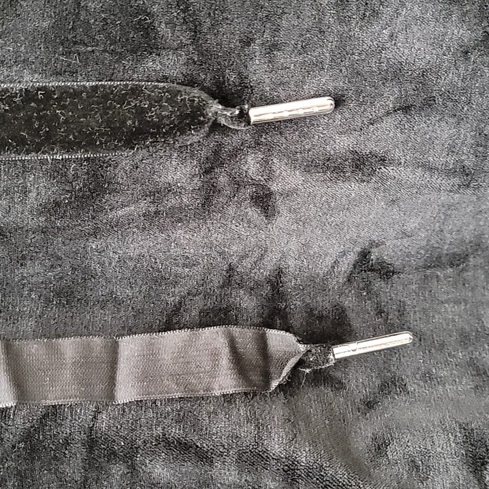 Long Sleeve Hoodie- Size S - Picture 4 of 8